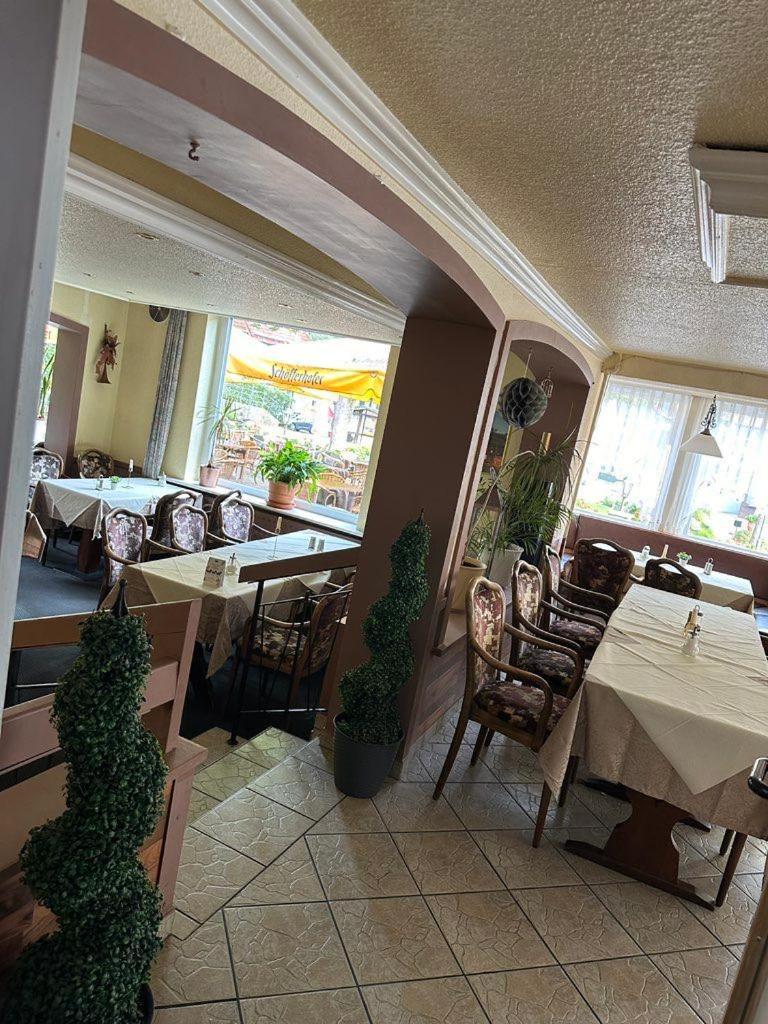 Hotel-Cafe-Restaurant Parkhaus Альтенау Экстерьер фото